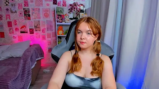 Sirena_Rose live cam on StripChat