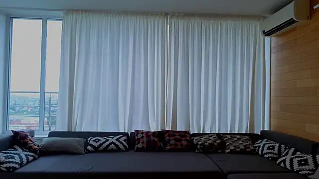 AliciaBrooks webcam