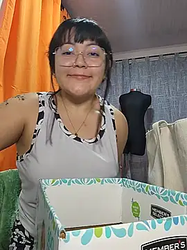 Louise_0105 webcam