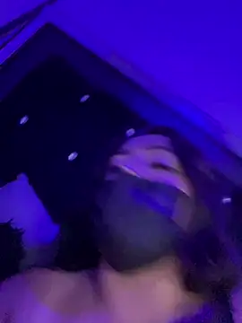 KeniaSaez webcam
