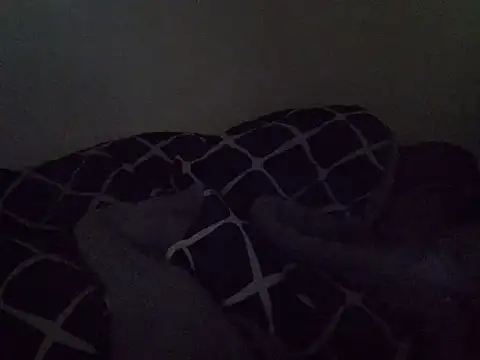 Petitepoppyy webcam