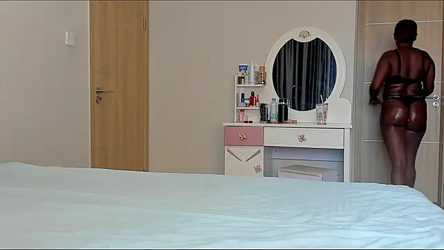 Proudafricaka webcam