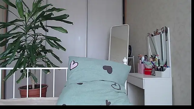 ShyEvaa live cam on StripChat