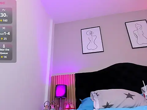 Pauline_Fox webcam