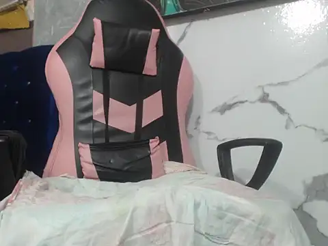 Estebanbigcock23 webcam
