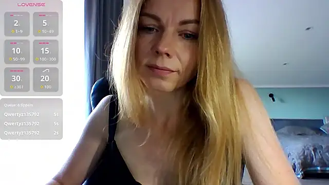 Tina5394 live cam on StripChat