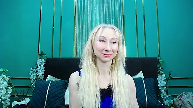 KissDreamm live cam on StripChat
