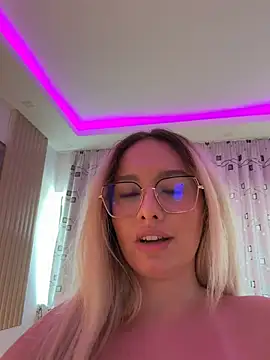 mollyxxx live cam on StripChat