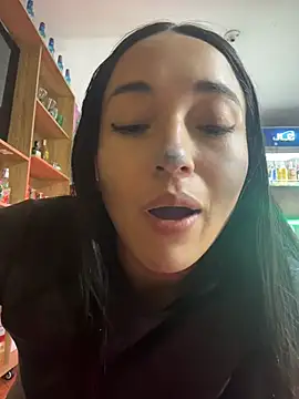 HollyAngel2 live cam on StripChat