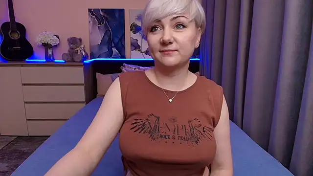 BlondPearl webcam