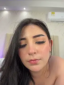 LilithHarperr_ webcam