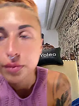 kylie_blck webcam