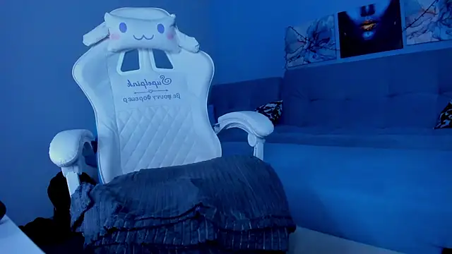 College_Girl_18 webcam
