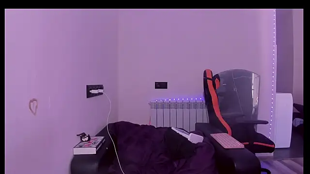 Модель: Lyricca