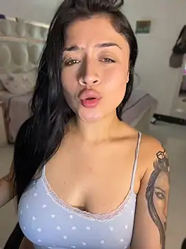 lucianaroy webcam