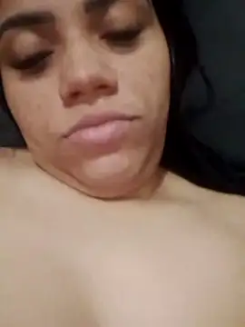 Leonina27 webcam