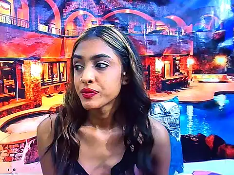 IndianPretty14u2Luv webcam