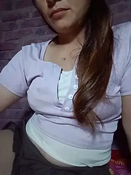 Maikute9696 live cam on StripChat