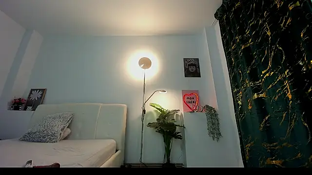 innocent_eva1 webcam