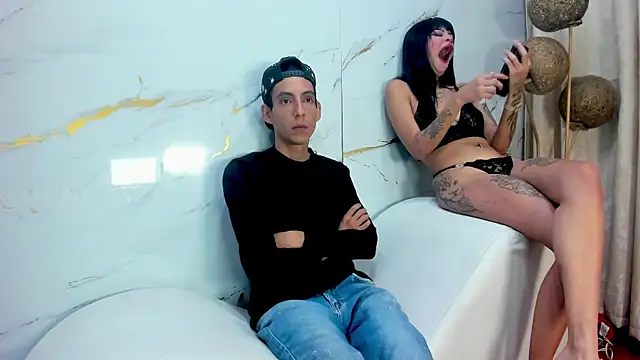 AmazingOrgasm webcam