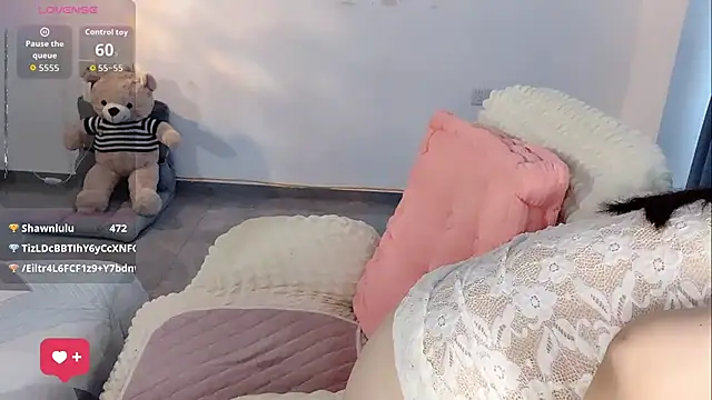 Yueer-2026 live cam on StripChat