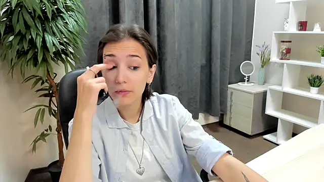 MigdaliaSlama live cam on StripChat