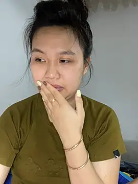 Almira6868 webcam