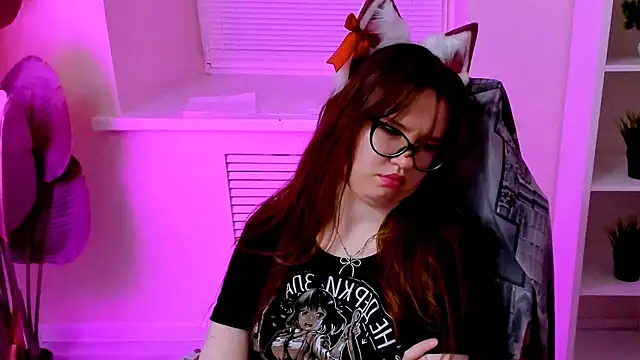 CarolGiggly webcam