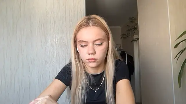 Glamorforyou live cam on StripChat