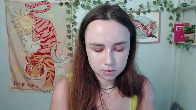 VeryVeryVeryShy_ live cam on StripChat