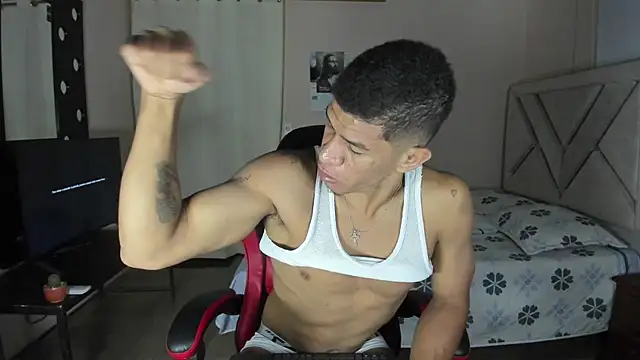 Toptony22 webcam