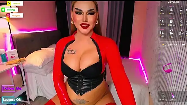 WildDominantMistress webcam