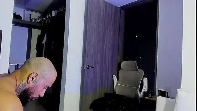 Andrew_Johnnson webcam
