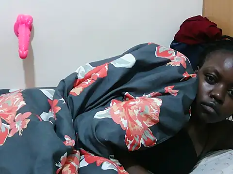 Sweetqueencum webcam