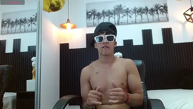 ren_storm webcam