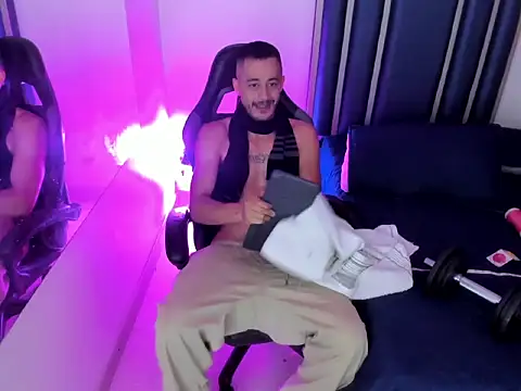 Damiam_23 webcam