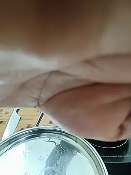 B-B-C-8 live cam on StripChat