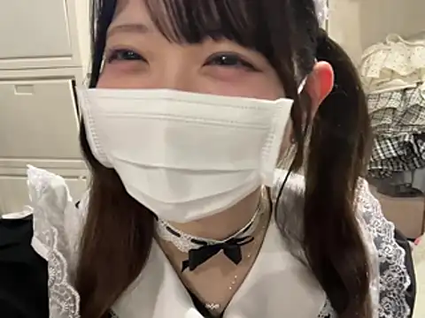 y-u-r-a-33 live sex cam