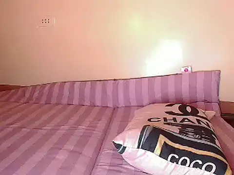 miss_satisfaction webcam