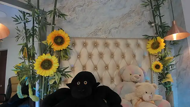 LittleeJaz webcam