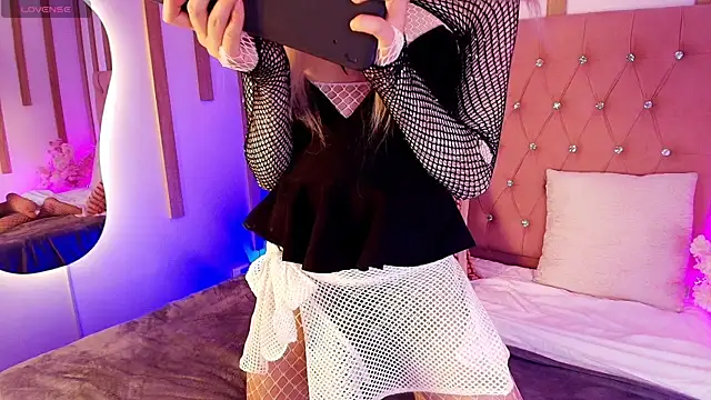 Daphne_Velmont webcam