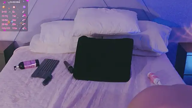 emmajohnss webcam