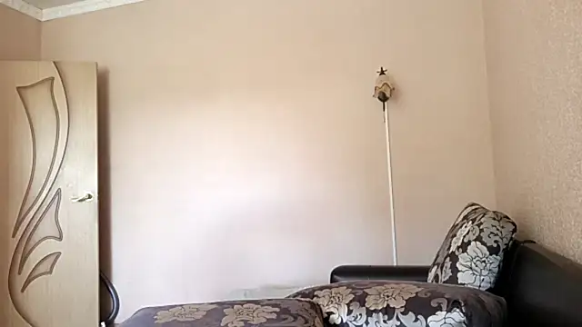 kenyattakatzman (F young) - Play pussy under panties