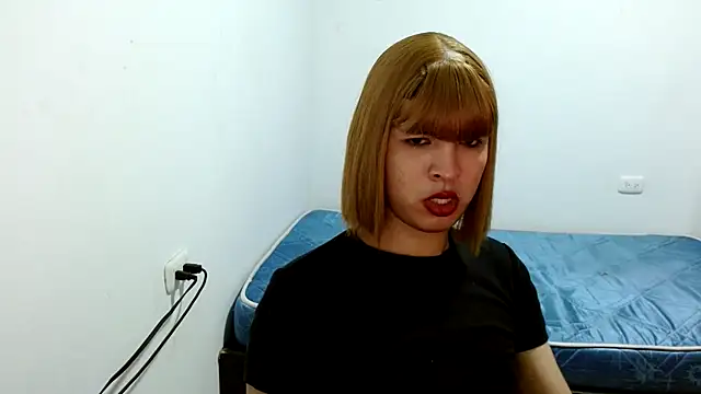 estefania224 webcam
