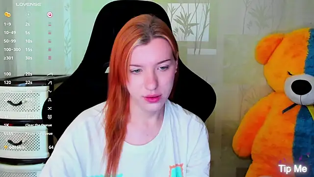 MeganNewCat webcam