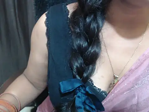 Kudi_Kiyara webcam