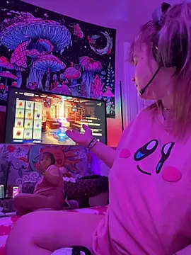 Cutiepiespanks live sex cam