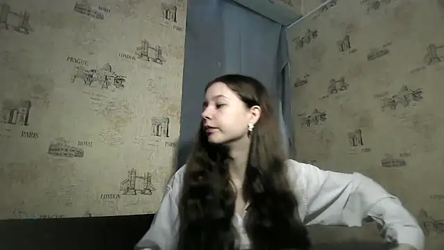ElinoreHuxman webcam