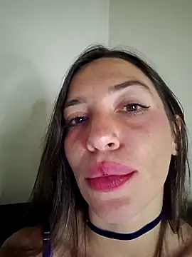 loveuu-bae webcam