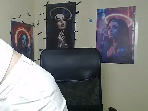 StrangerGi webcam